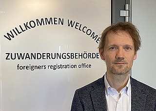 Robert Schwerin ist als Fachbereichsleiter Bevölkerungsschutz, Zuwanderung und Gesundheit beim Kreis Pinneberg für die Einbürgerungen zuständig. (Foto: Kreis Pinneberg)