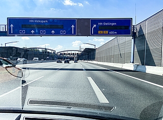 Die A7 wird zwischen Heimfeld und Stellingen (Foto) gesperrt. (Archiv: Frank)