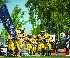 Cooler Sport, coole Typen: Wenn die Elmshorn Fighting Pirates die Arenen stürmen, ist Stimmung angesagt. Am 22. November können Kinder und Jugendliche im Alter von 10 bis 18 Jahren zum Probetraining kommen. (Foto: Elmshorn Fighting Pirates)