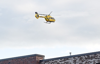 Christoph 67 flog über die Dächer von Elmshorn. (Foto: Frank)